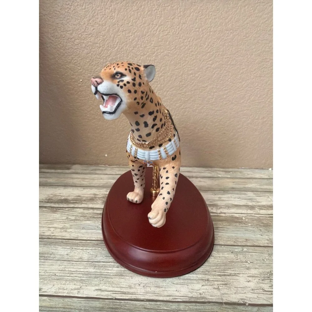 Lenox Carousel Leopard 2004 Porcelain Figurine w/ Wood Base in Box - Picture 7 of 16
